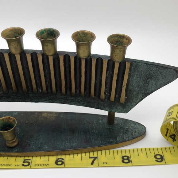 Dayagi VTG  Beautiful Solid Brass Beautiful Menorah Chanukkah. Made in Israel - Picture 6 of 14